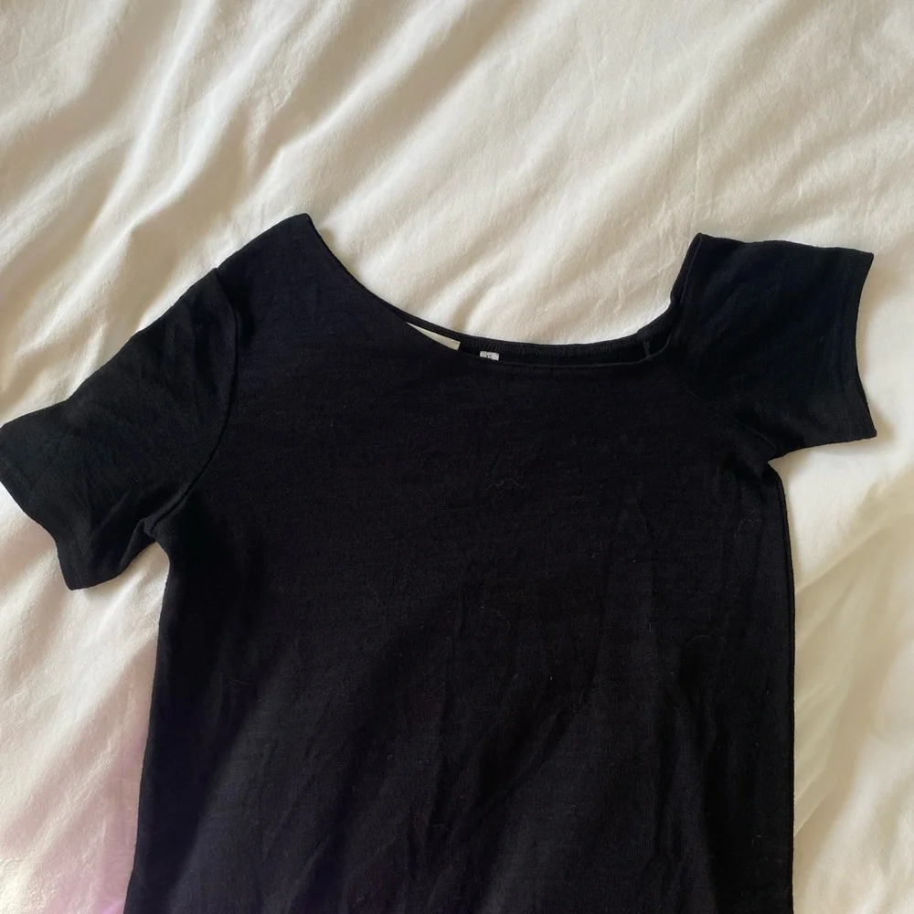 Wilfred Free off the shoulder t-shirt dress - Picture 2 of 3